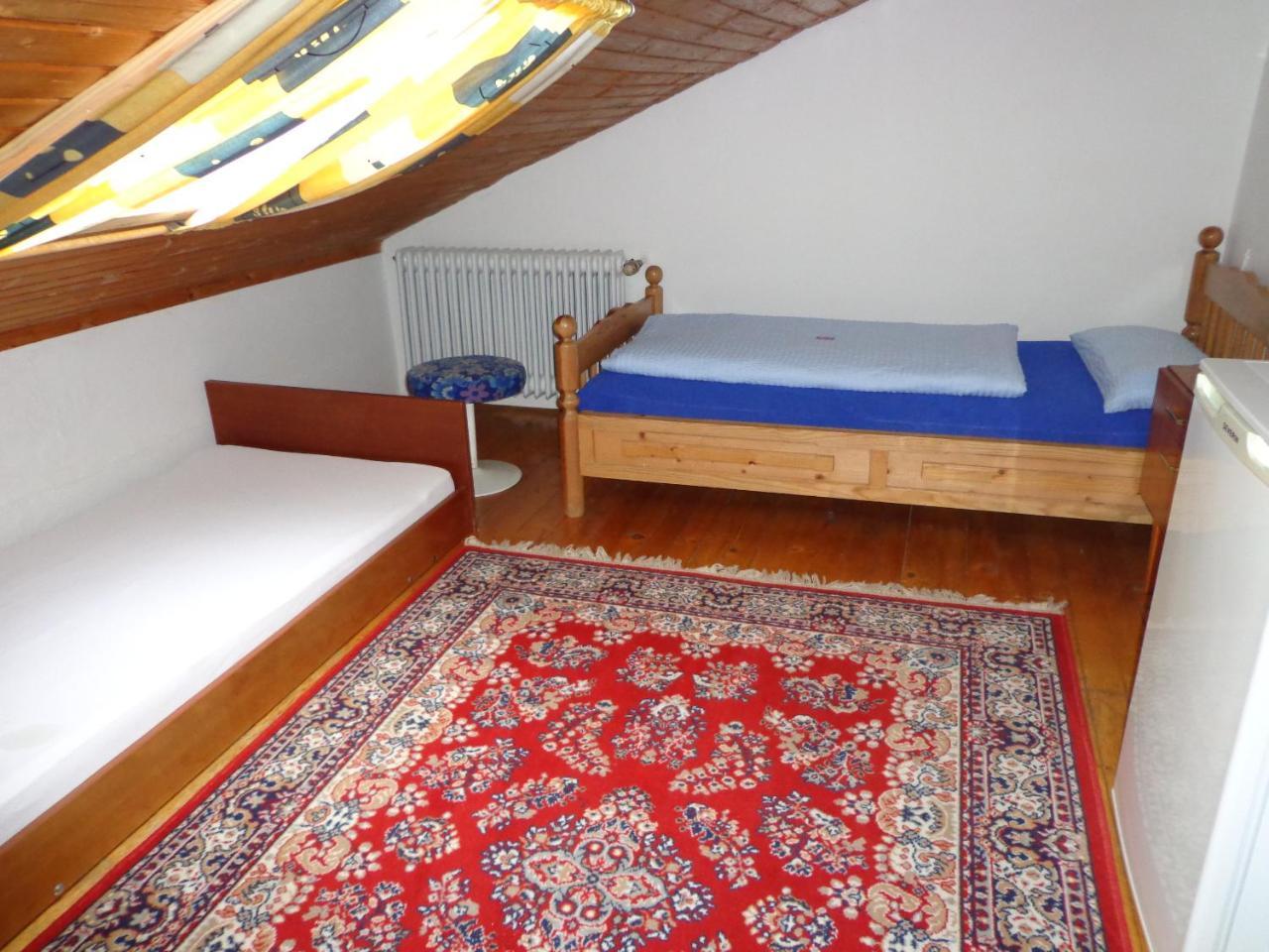 נויקירשן ביים הייליגן בלוט Gasthof - Pension Schamberger מראה חיצוני תמונה